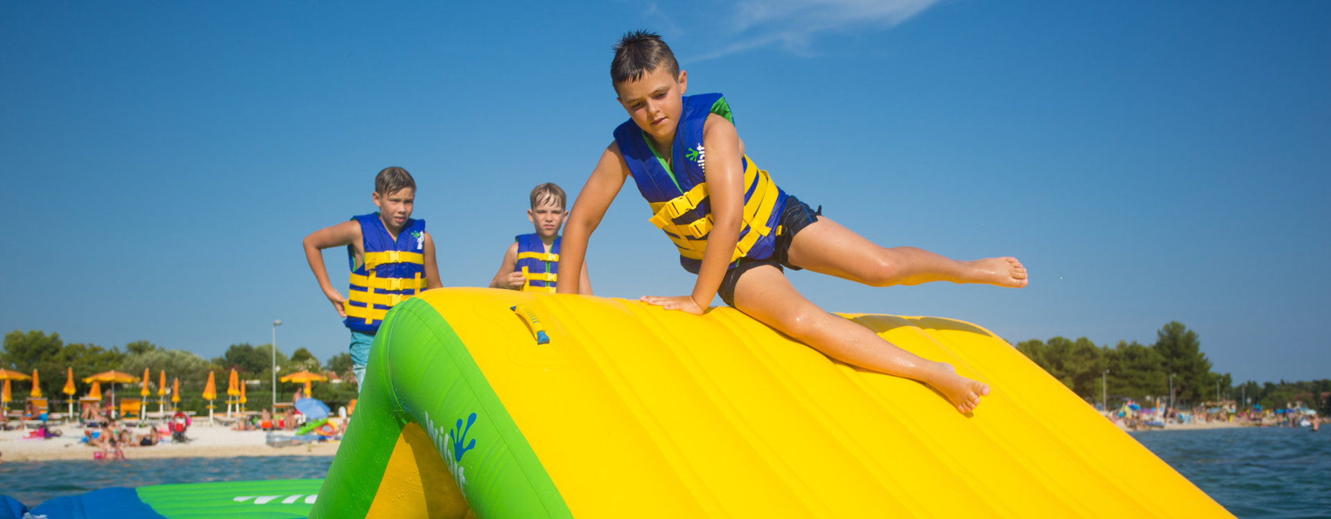 Aquaparc Renacland Saint-gérons Lac St Etienne Cantalès